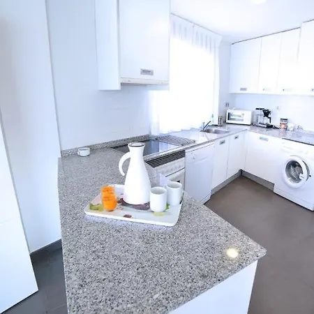 Apartamento Club, Bl. 1 7a