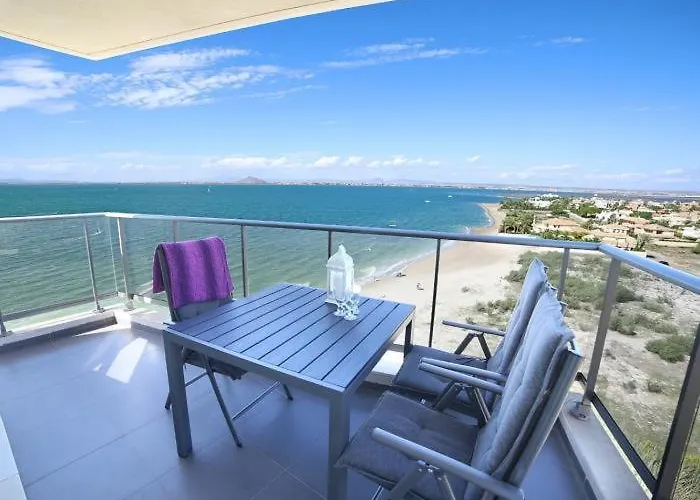 Appartement Club, Bl. 1 7a